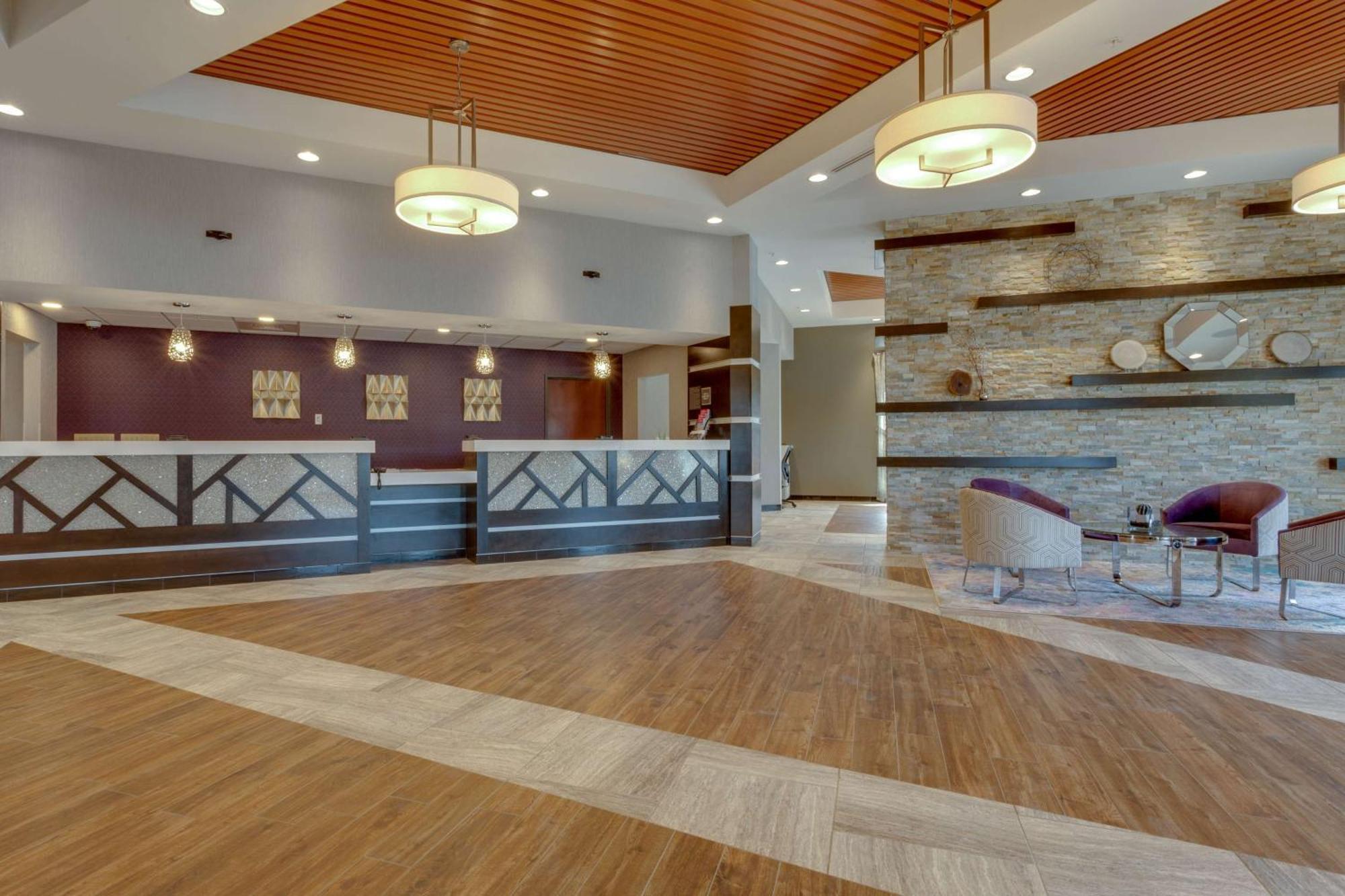 Drury Inn & Suites โอเวอร์แลนด์พาร์ค ภายนอก รูปภาพ