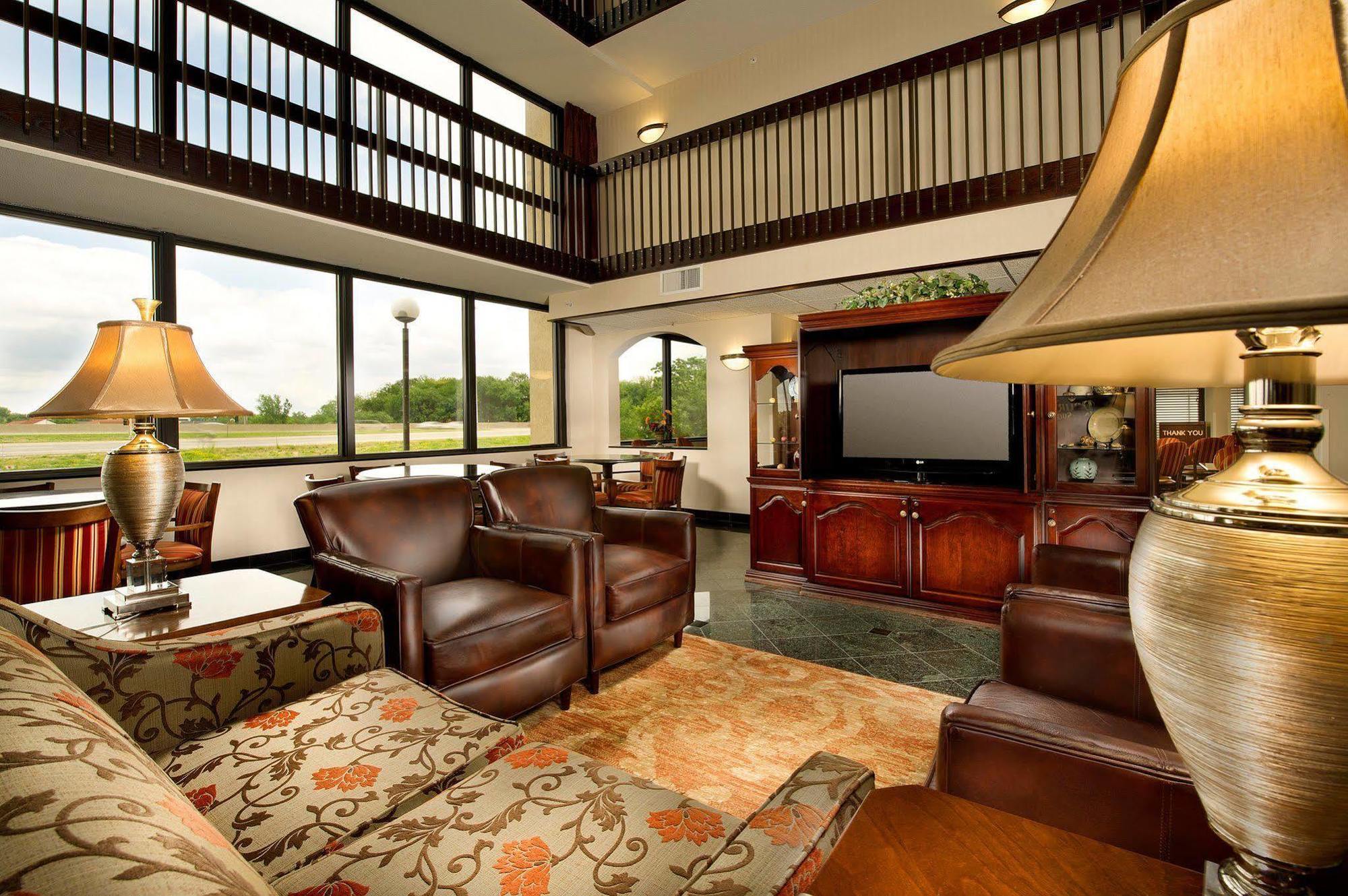 Drury Inn & Suites โอเวอร์แลนด์พาร์ค ภายนอก รูปภาพ