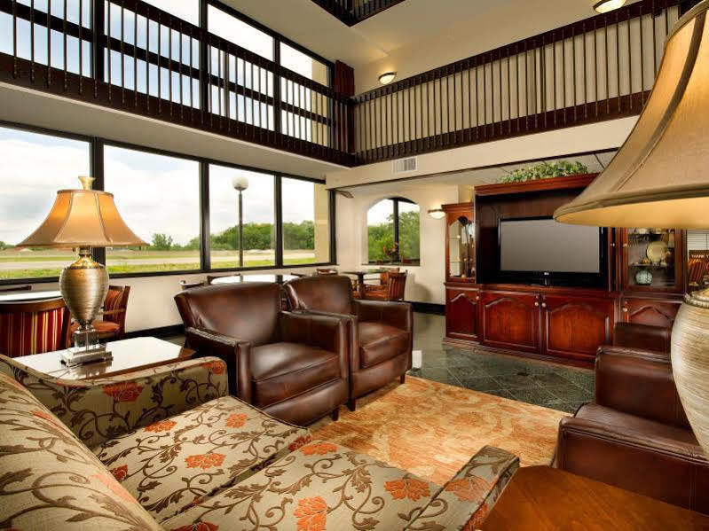 Drury Inn & Suites โอเวอร์แลนด์พาร์ค ภายนอก รูปภาพ